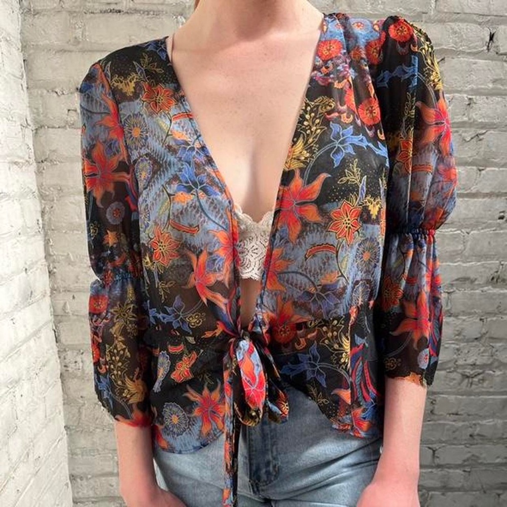 floral tye front blouse